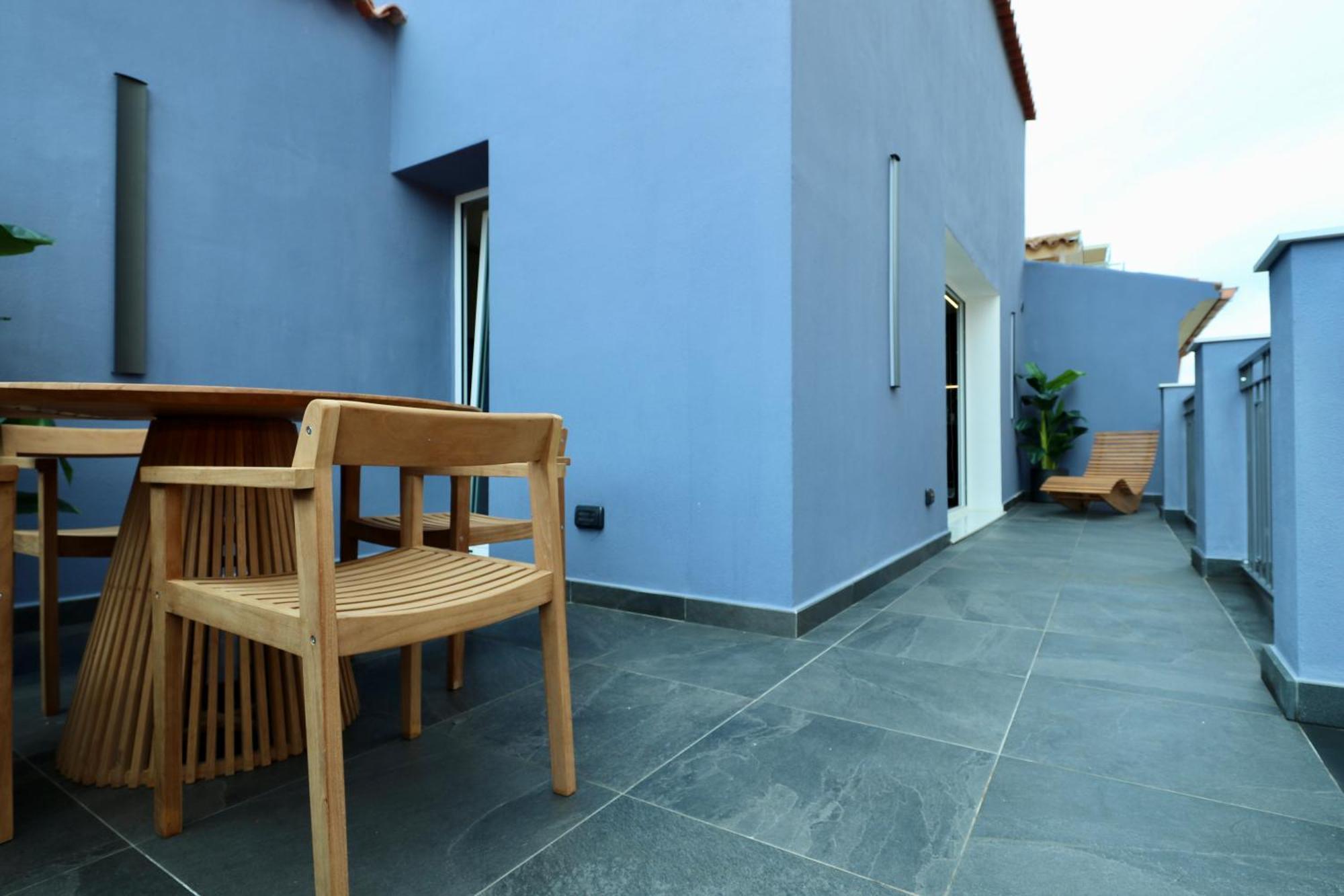 Luxurious Garibaldi Penthouse - Terrace - Great View - Full Renovation - Historical Centre - Amazing Apartment